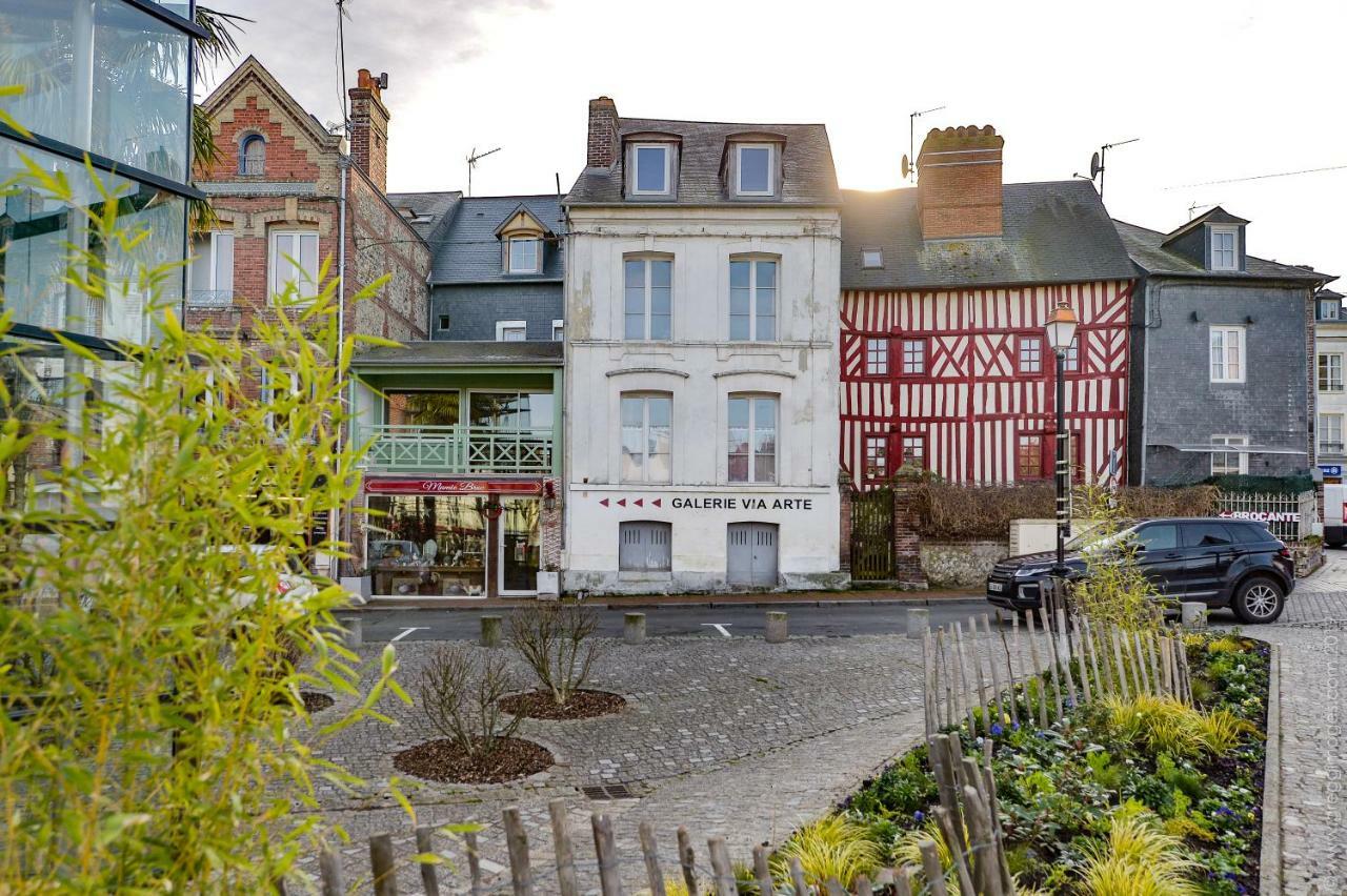 La Maison De Pierre Et Valerie St Leonard * Honfleur